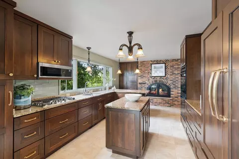 810 Smithtown Ter, Excelsior, MN 55331 photo 11