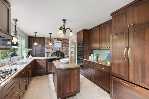 810 Smithtown Ter, Excelsior, MN 55331 photo 12