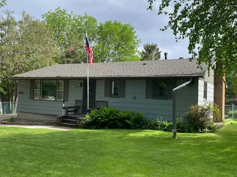 354 Lakehill Dr, Worthington, MN 56187