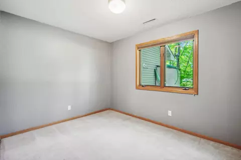 14268 Raspberry Dr, Rogers, MN 55374 photo 11