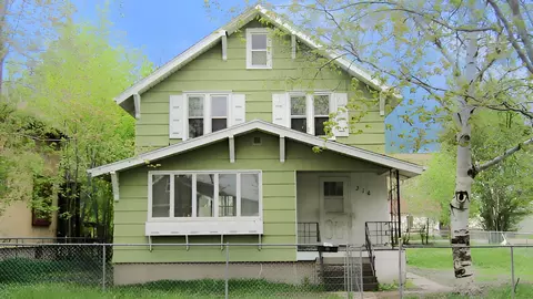 316 NW 4th St, Chisholm, MN 55719