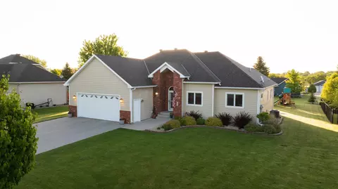 1315 Nicole Ct, Fergus Falls, MN 56537