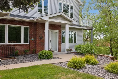 20075 Hoya Ct #12, Lakeville, MN 55044