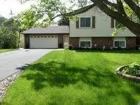 1209 W 139th St, Burnsville, MN 55337