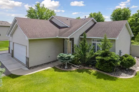 17618 Foxboro Ct, Farmington, MN 55024