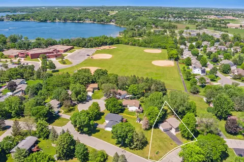 9755 Upper 205th St W, Lakeville, MN 55044