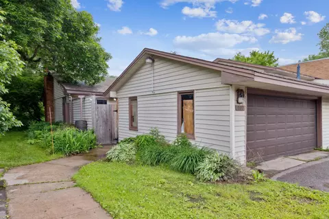 969 11th Ave SW, Forest Lake, MN 55025