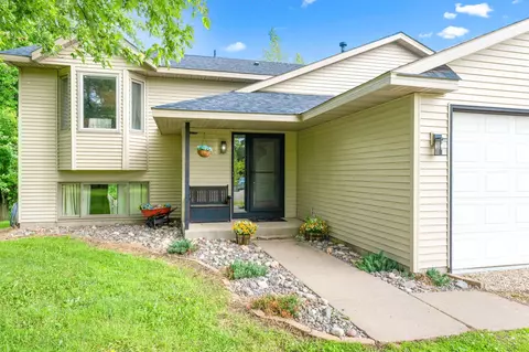 46645 Acacia Trl, Stanchfield, MN 55080