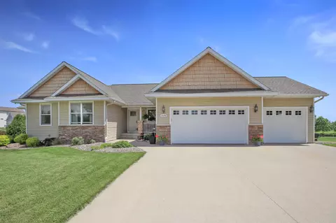 2400 6th St NE, Waseca, MN 56093