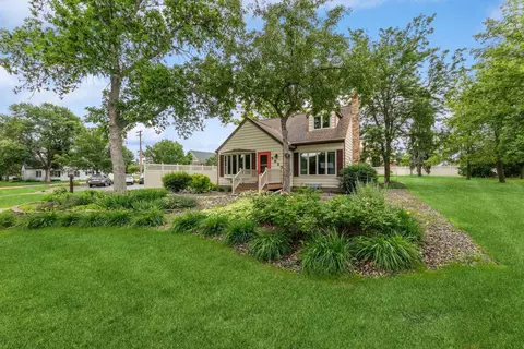 5920 Maple St, Rockford, MN 55373