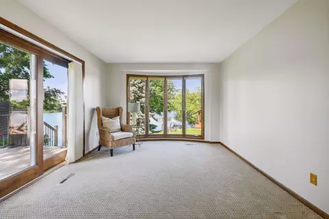 1305 Towerview Rd, Eagan, MN 55121 photo 6