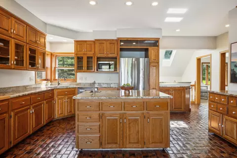 1305 Towerview Rd, Eagan, MN 55121 photo 10