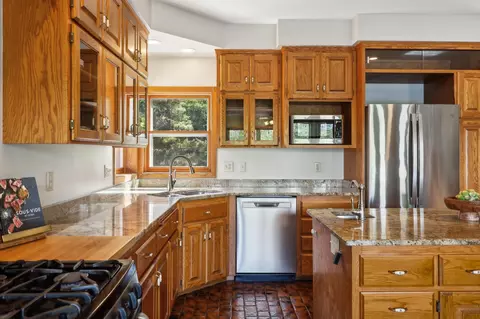 1305 Towerview Rd, Eagan, MN 55121 photo 12