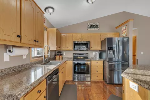 11251 Monroe Dr SE, Becker, MN 55308 photo 7