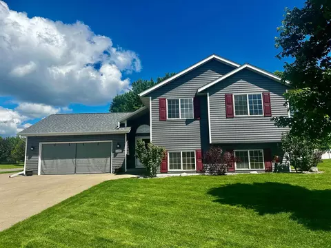 11251 Monroe Dr SE, Becker, MN 55308