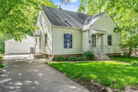 2800 Maryland Ave S, Saint Louis Park, MN 55426