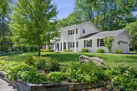 4840 Kingsberry Ln, Minnetonka, MN 55345