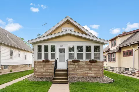 882 Watson Ave, Saint Paul, MN 55102