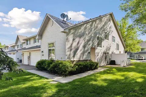 2595 Concord Way, Mendota Heights, MN 55120