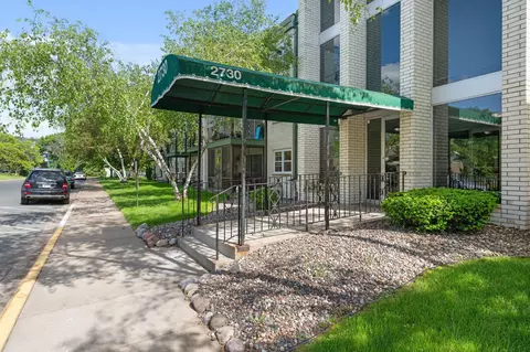 2730 Dale St N #D215, Roseville, MN 55113