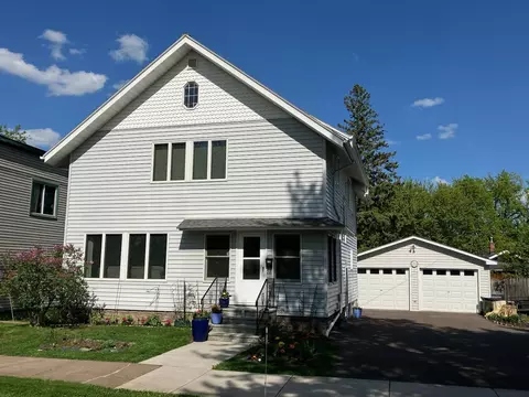 110 8th St, Cloquet, MN 55720