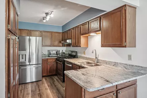 4617 12 Penkwe Way, Eagan, MN 55122 photo 4