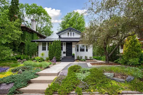 4028 Grand Ave S, Minneapolis, MN 55409