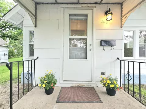 105 E 9th St, Morris, MN 56267 photo 5