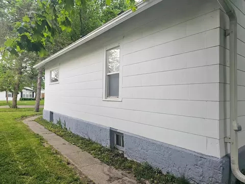 105 E 9th St, Morris, MN 56267 photo 25