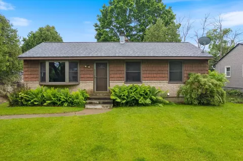 6249 Garbe Ave, Woodbury, MN 55125