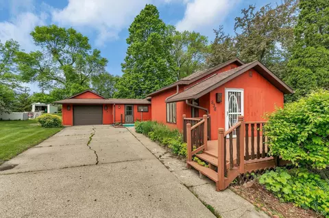 636 Walnut St S, Sauk Centre, MN 56378
