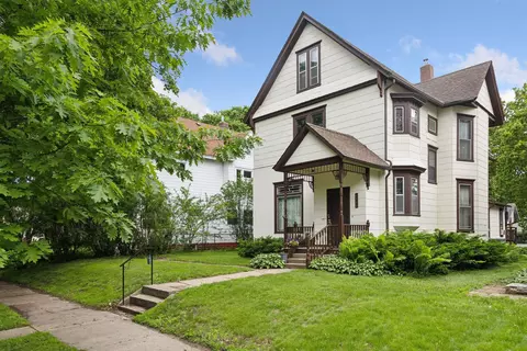 2006 Carroll Ave, Saint Paul, MN 55104