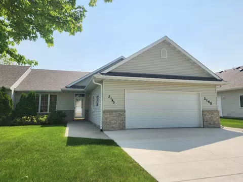2145 Sunlight Ave SE, Owatonna, MN 55060