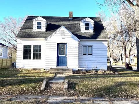 223 4th Ave NE, Clara City, MN 56222