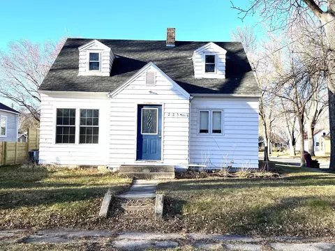223 4th Ave NE, Clara City, MN 56222