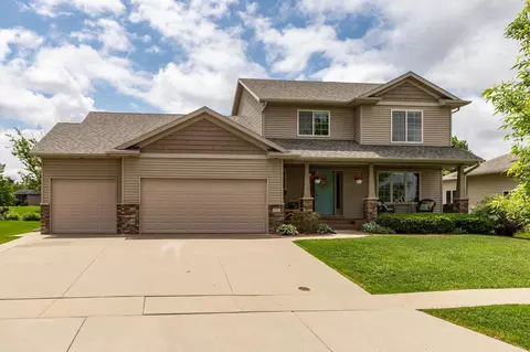 812 Miller Ln SE, Stewartville, MN 55976