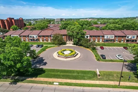 7340 York Ave S #206-6, Edina, MN 55435