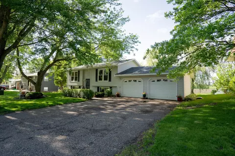 1235 Lokhorst St, Baldwin, WI 54002