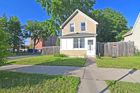 428 10th Ave N, Saint Cloud, MN 56303
