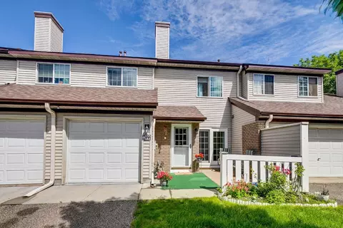 4022 Crystal Cir #125, Shoreview, MN 55126