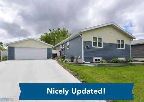 743 11th Ave W, West Fargo, ND 58078