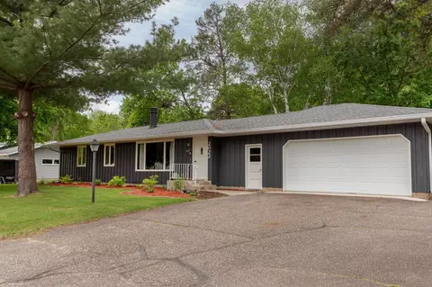 2022 Graydon Ave, Brainerd, MN 56401