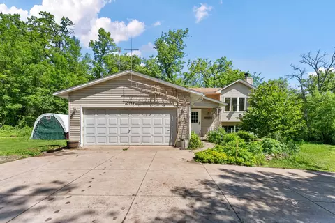 10738 495th St, Rush City, MN 55069