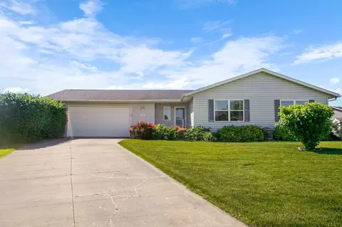 708 Circle Dr, Wabasha, MN 55981