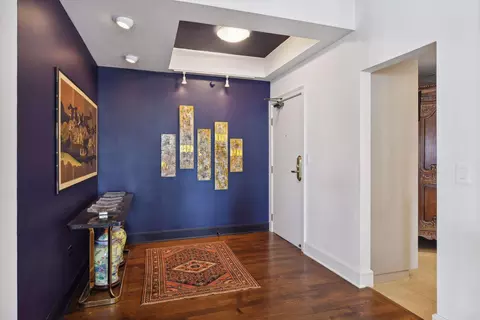1235 Yale Pl #809, Minneapolis, MN 55403