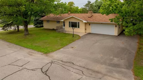 102 Hillcrest Ave E, Walker, MN 56484