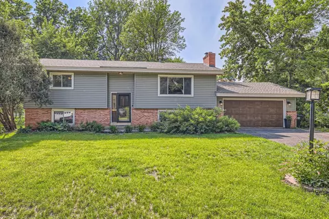 7383 Memory Ln NE, Fridley, MN 55432