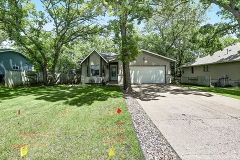 203 Kevin Longley Dr, Monticello, MN 55362