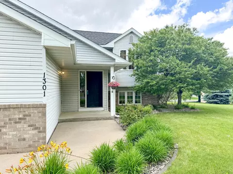 1301 3rd St NE, New Prague, MN 56071