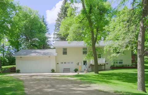 3376 Englund Rd SW, Alexandria, MN 56308